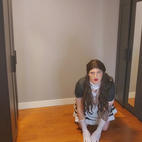 Sissy maid for hire, I'll clean your cock π