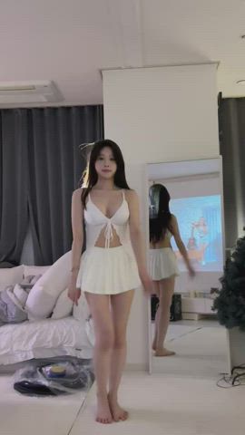 asian big tits dancing korean clip