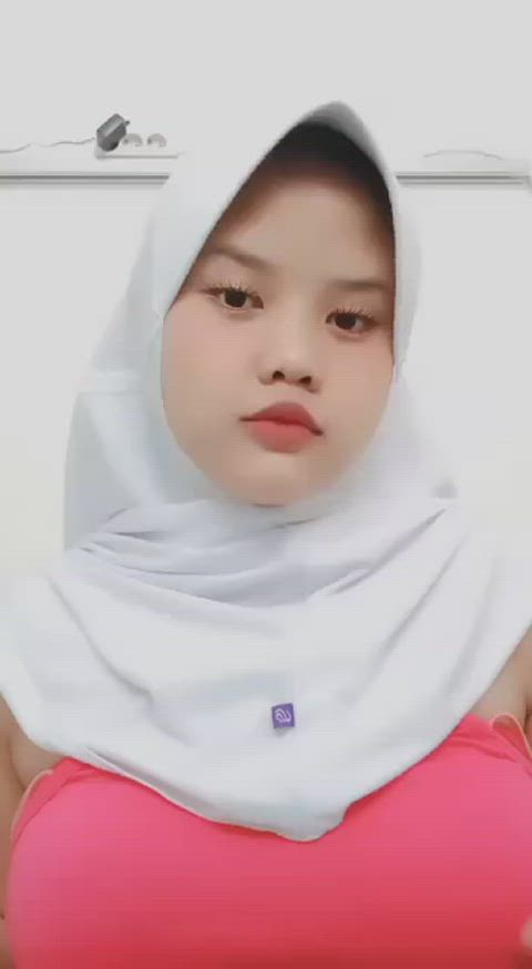 big tits hijab teen clip