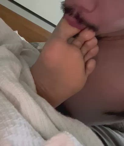 feet fetish feet sucking gay clip