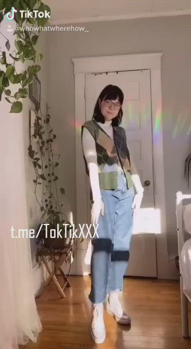 Big Ass Big Tits Girls clip