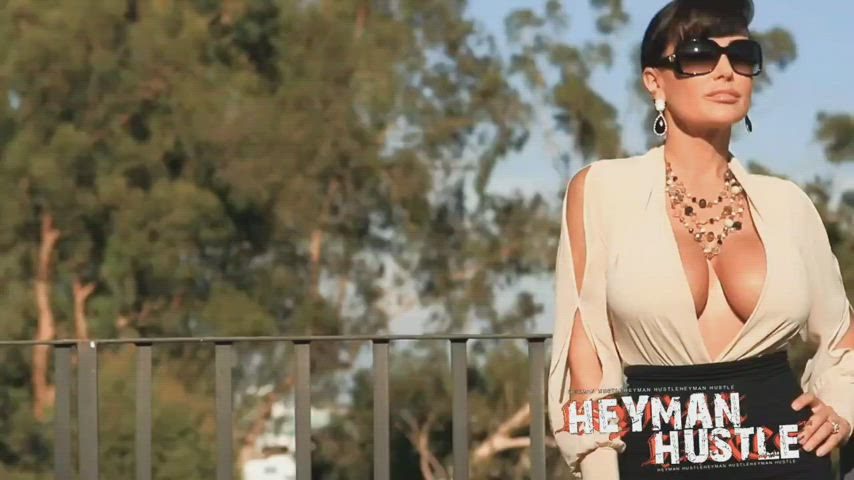 clothed dress lisa ann pornstar public short hair sideboob tanned clip