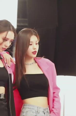 asian cleavage korean clip