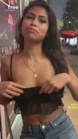 Public Teen Tits clip