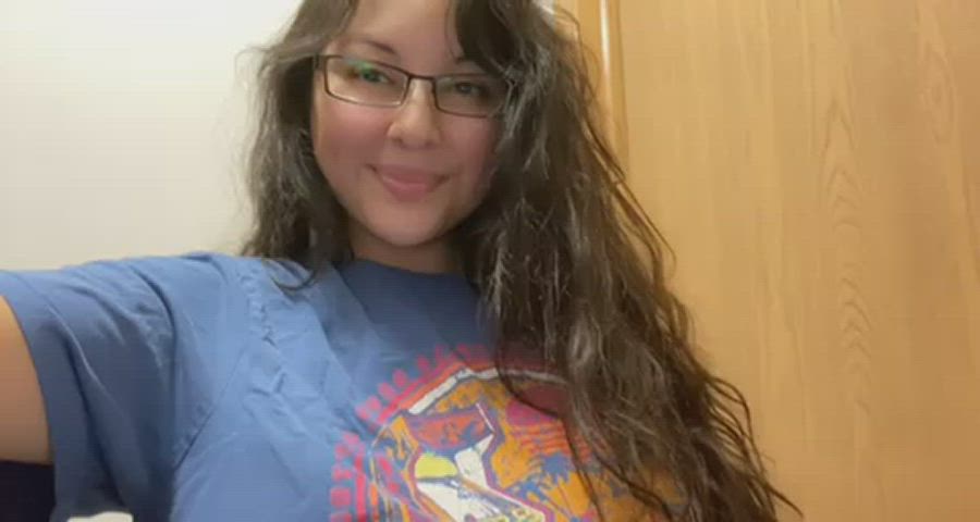 big tits boobs glasses huge tits latina tits titty drop clip