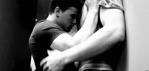 Gay Muscles Sucking Tits clip
