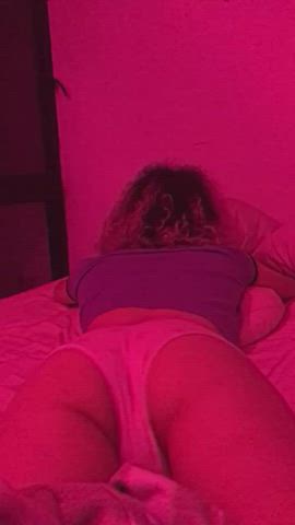 Come lay with me 🌸