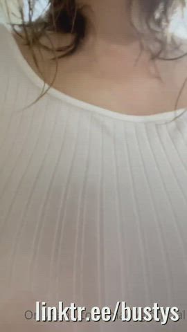 Mady Gio Wet underboob and transparency