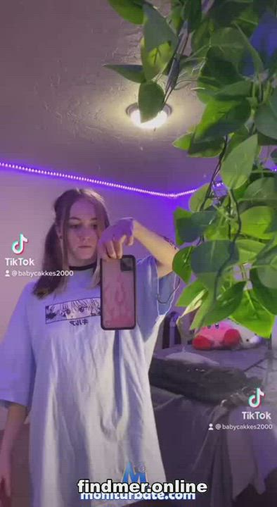 Blonde Canadian German Teen TikTok Tits USA clip