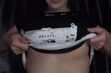 Amateur Girls Natural Tits clip