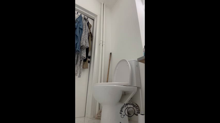 A Raw Pissing Toilet Diaries