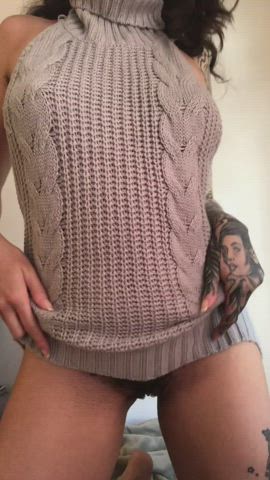Busty Hairy Hairy Pussy clip