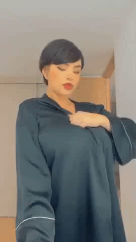 Beautiful Agony Big Balls Big Tits clip