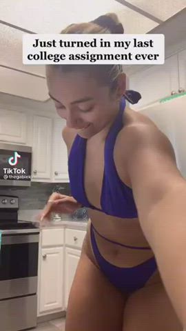 Latina Thick TikTok clip