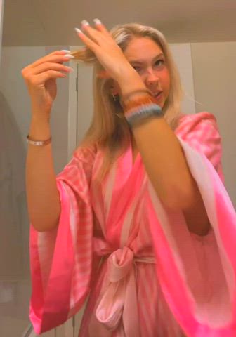 celebrity nipple nipslip clip