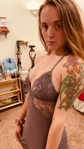 Sexy Susi Sp00kytitties Titty Drop clip