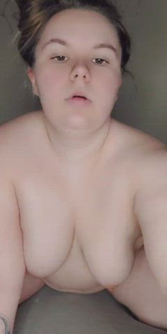 Showing off the goods 😘