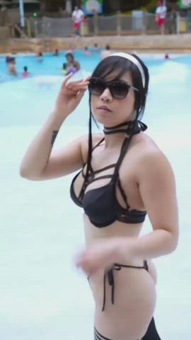 ass legs pool clip