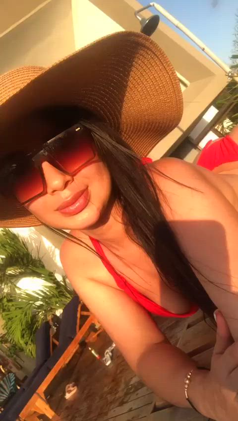 amateur ass big tits camsoda chaturbate latina myfreecams stripchat swimsuit clip