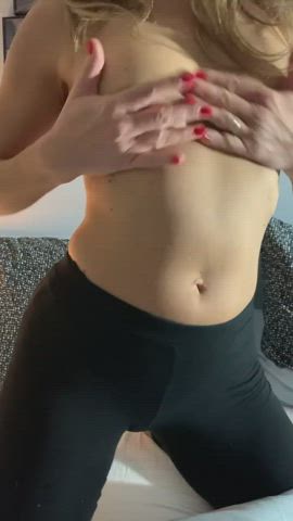 Good morning with my tits 🔥🔥