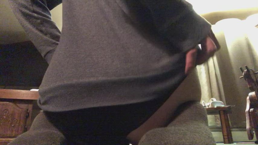 My ass looks pretty good from here๐