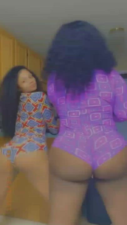 Bubble Butt Ebony Twerking clip