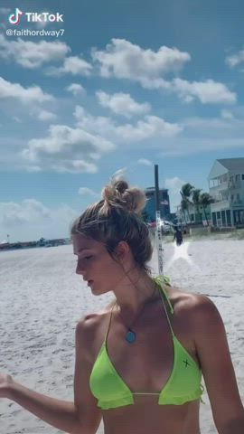 Bikini Teen TikTok clip