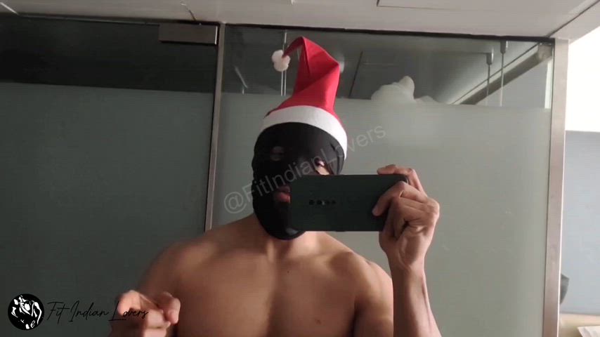 Wishing you all a Merry SEXmas and a HORNY New Year π
π¦