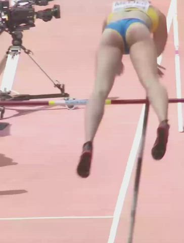 Booty Sport White Girl clip