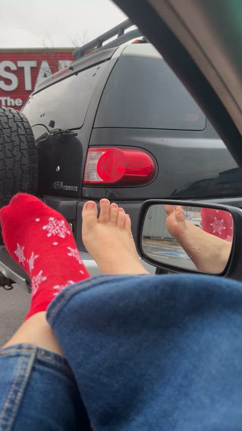 Would you worship my feet in public? ๐ซฃ๐คญ