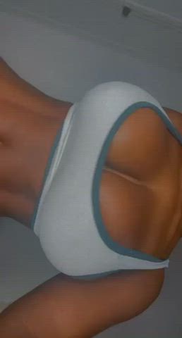 Iβve got the buns, do you have the sausage? π₯ππ¦