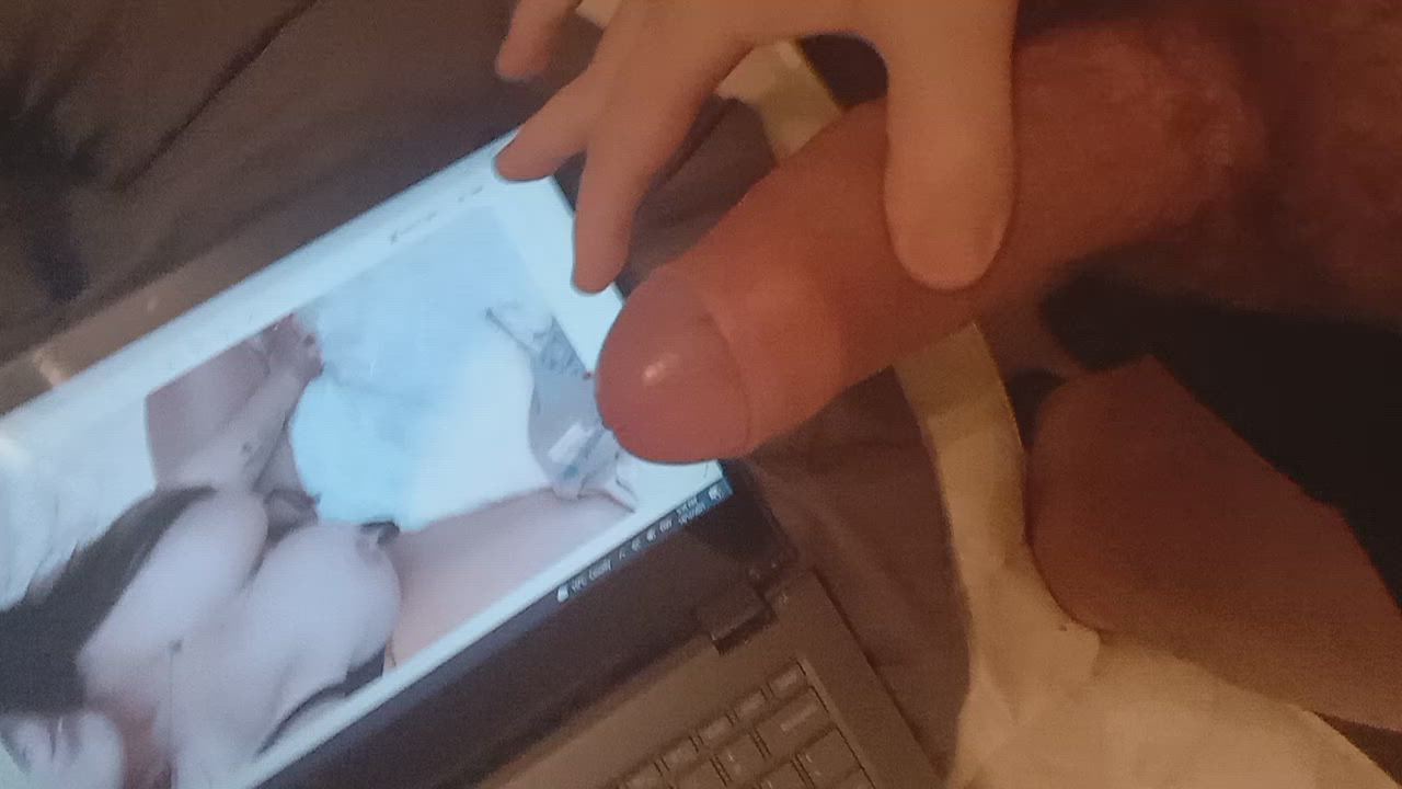 Big Tits Cum Tribute clip