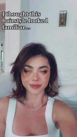 cleavage natural tits sarah hyland clip