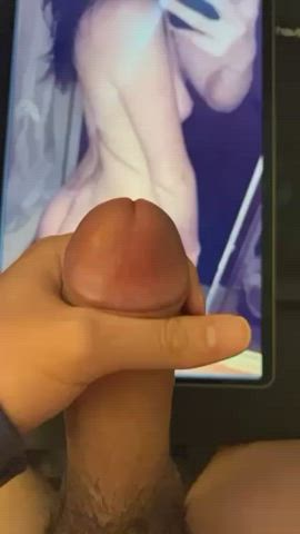 Thick cum for a fellow redditor π¦π