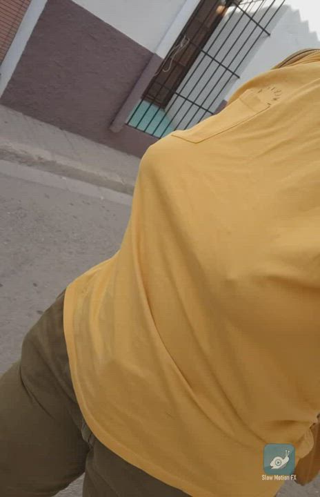 Amateur Braless Public T-Shirt clip