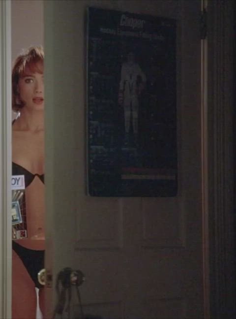 holly hendrix lauren cohan redhead underwear clip