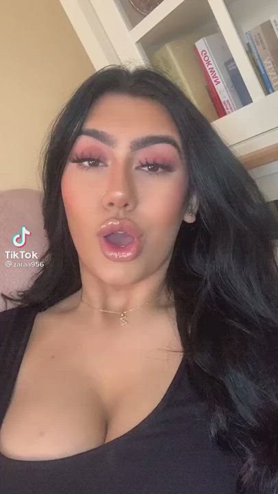 Big Tits Teen TikTok clip