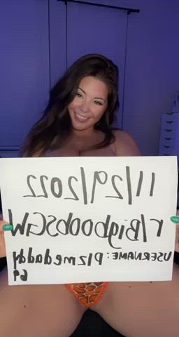 big tits huge tits nsfw clip