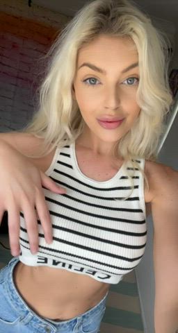 Sweet tits for your mood