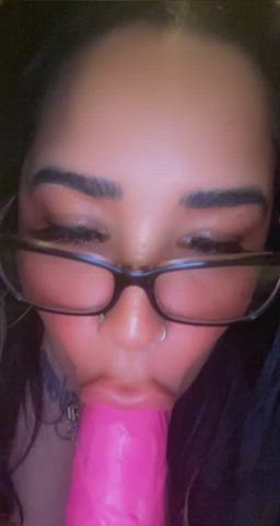 Blowjob Camgirl Glasses Latina OnlyFans Oral r/LipsThatGrip clip