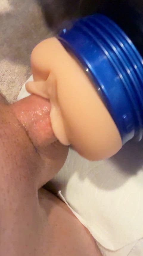 Mmmm take that creampie deep. You’re welcome