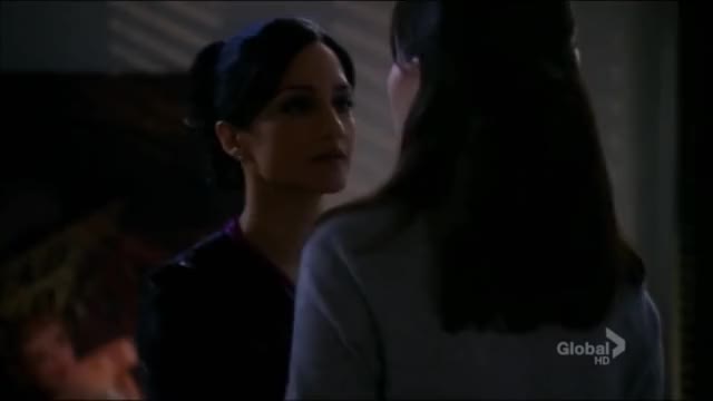 Kalinda Sharma & Agent Lana Delaney - Lesbian Scene - The Good Wife