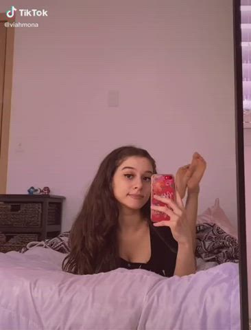 ass tiktok twerking white girl clip