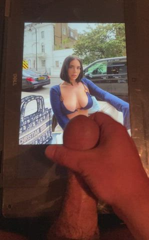 Big Tits Bikini Cum Model Tribute clip