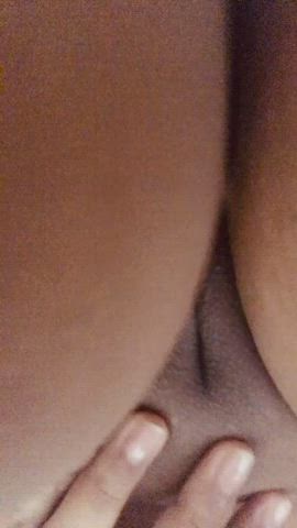 i need a hand… or a tongue 👅