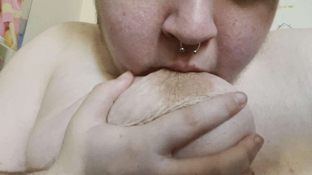 Big Tits Breast Sucking FTM clip
