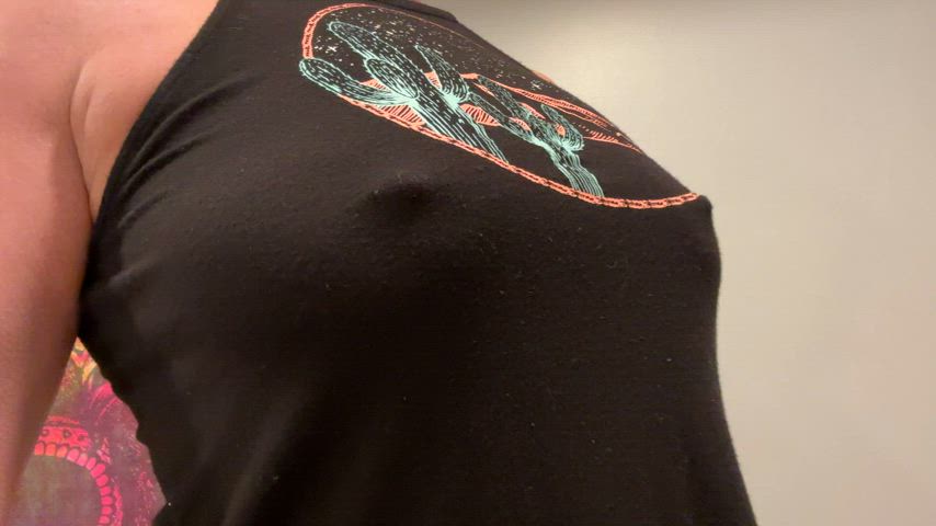 braless erect nipples pokies clip