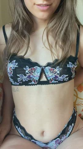Sexy with small tits [ST]