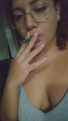 stoned and hot 💚❤️🔥