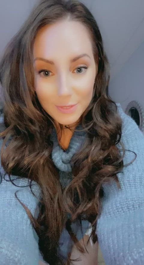 amateur babe brunette cute dress lingerie non-nude onlyfans tease thick clip